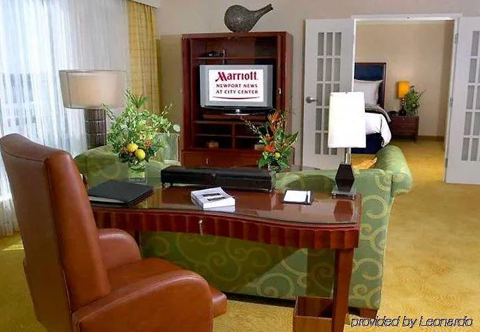Newport News Marriott At City Center Отель Ньюпорт-Ньюс