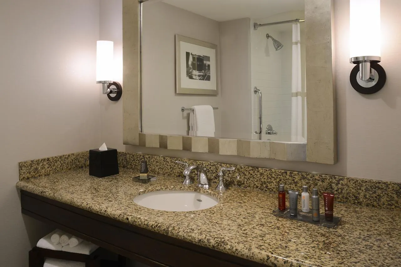 Newport News Marriott At City Center Отель